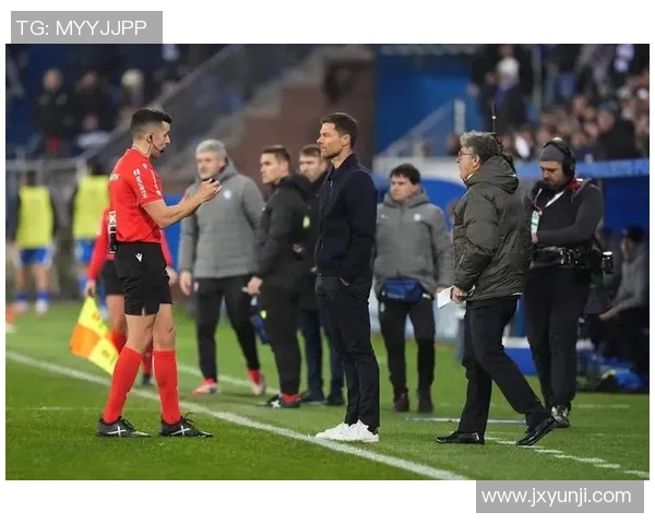 马竞友谊赛大胜曼联四球完胜绝杀瞬间引发争议判罚热议