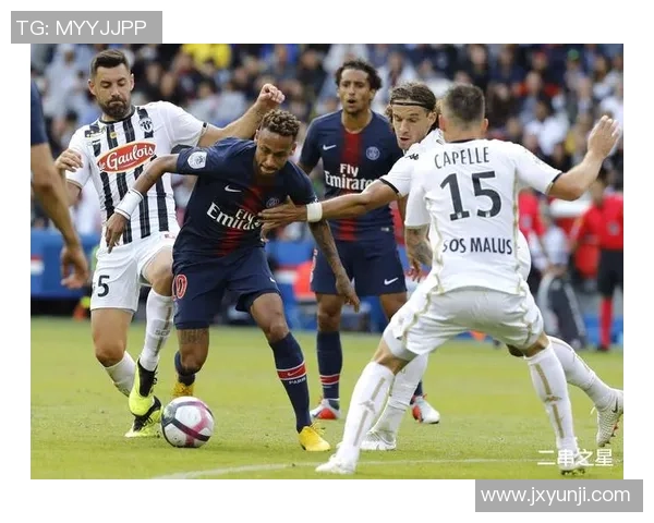 意甲激战:那不勒斯与巴黎圣日耳曼战成平局引发转会热议 意甲激战:那不勒斯与巴黎圣日耳曼战成平局引发转会热议