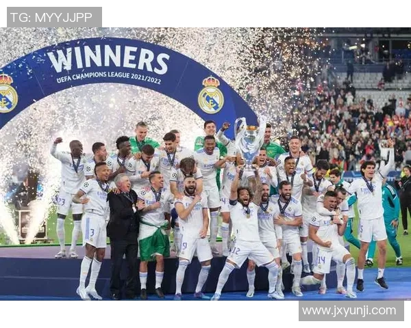 欧冠经典对决：那不勒斯顽强逼平皇马精彩集锦回顾